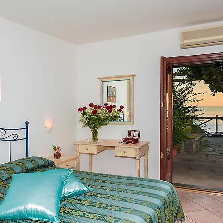 Hotel Il Gabbiano Positano Chambre photo